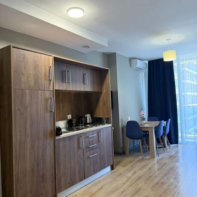 Alquiler de apartamento acogedor y luminoso, 64 m², Batumi, Georgia