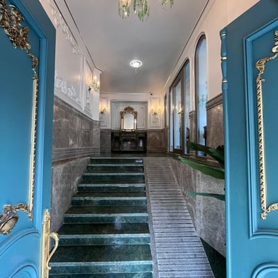 Location d'un appartement luxueux avec vue directe sur la mer, 115 m², Batoumi, Géorgie