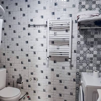 Rent a spacious, fully furnished apartment with balcony, 75 m², Batumi, Georgia