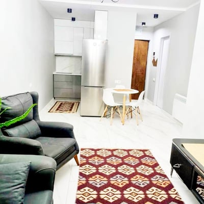 Location d'un appartement élégant, confortable avec vue sur le stade, Batumi, Géorgie