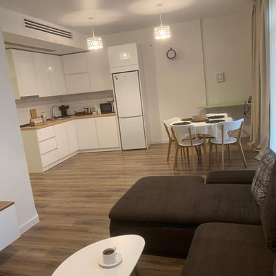 Location d'un appartement moderne, lumineux, 75 m², Batumi, Géorgie