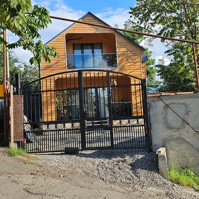 Аренда светлого дома с частным двором, Батуми, Грузия