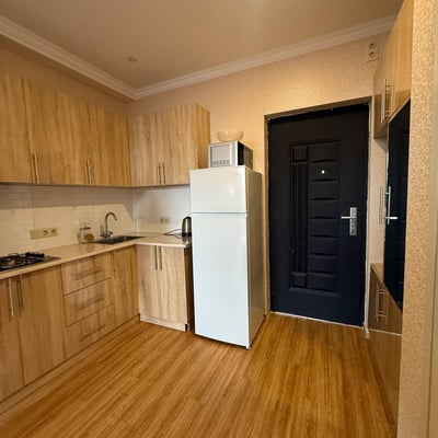 Аренда светлой и уютной студии рядом с парком, 33 м², Батуми, Грузия