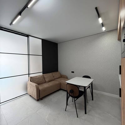 Location d'un appartement élégant et chaleureux, Batumi, Géorgie