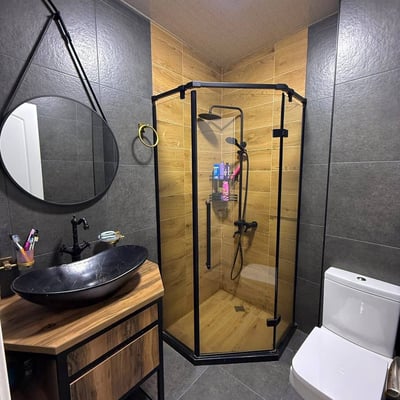 Rent a spacious, luxury apartment, Batumi, Georgia