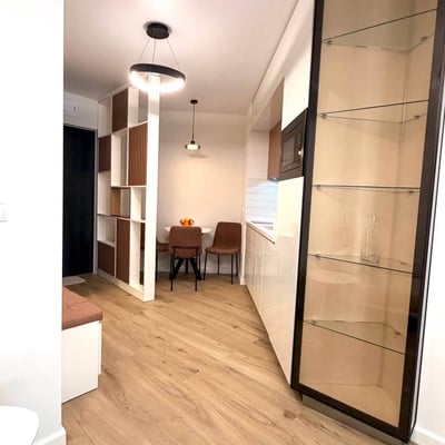 Vermietung einer hellen, stilvollen Wohnung, Blu Sky Tower, Batumi, Georgien