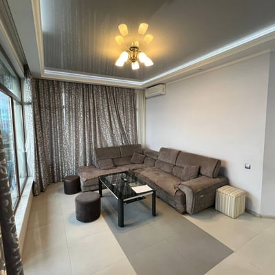 Alquiler de apartamento amueblado junto al mar, 80 m², Batumi, Georgia