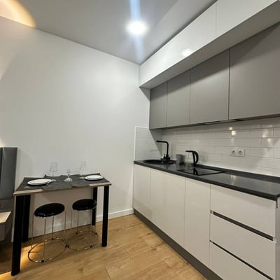 Alquiler de estudio luminoso y confortable con balcón, 35 m², Batumi, Georgia