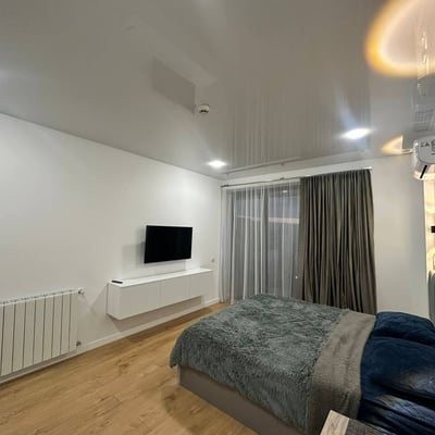 Alquiler de estudio luminoso y confortable con balcón, 35 m², Batumi, Georgia