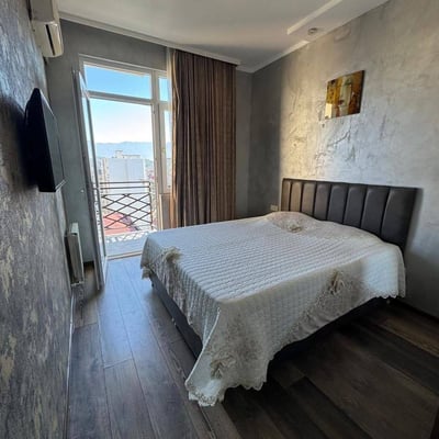 Rent a luxury, spacious apartment with sea and mountain view, 118 m², Batumi, Georgia