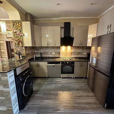 Rent a luxury, spacious apartment with sea and mountain view, 118 m², Batumi, Georgia