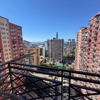 Rent a luxury, spacious apartment with sea and mountain view, 118 m², Batumi, Georgia