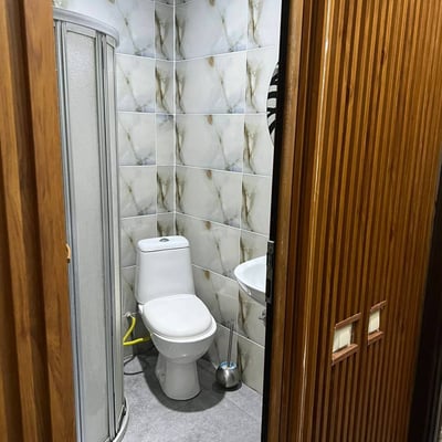 Location d'un appartement lumineux et spacieux, 90 m², Batoumi, Géorgie