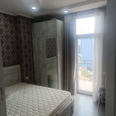 Vermietung einer komfortablen, möblierten Wohnung, 95 m², Batumi, Georgien