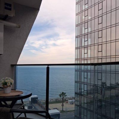 Location d'un appartement confortable et meublé près du parc, Batoumi, Géorgie
