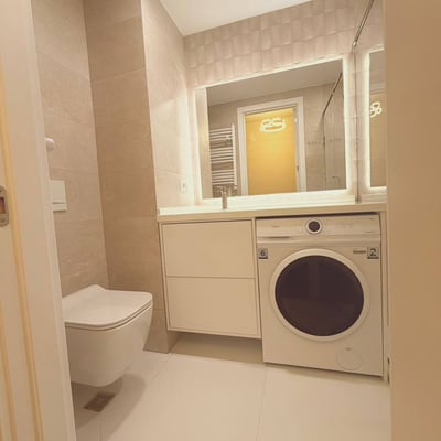 Location d'un studio lumineux et cosy, 32 m², Blue Sky Tower, Batoumi, Géorgie