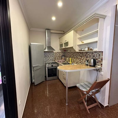 Rent a cozy, comfortable apartment with balcony, 65 m², Batumi, Georgia