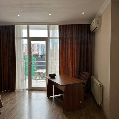 Rent a cozy, comfortable apartment with balcony, 65 m², Batumi, Georgia