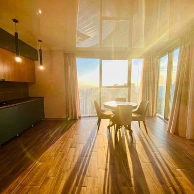 Location d'un appartement lumineux et spacieux avec belle vue, 80 m², Black Sea Tower, Batoumi, Géorgie