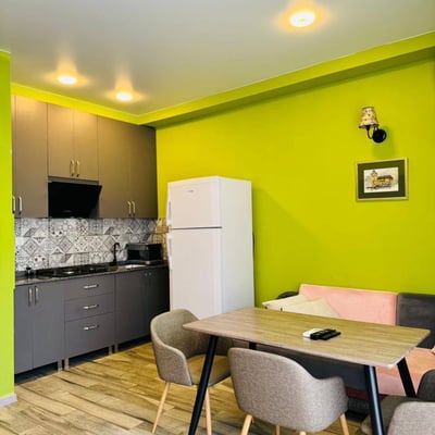 Vermietung einer hellen Wohnung, 50 m², Batumi, Georgien