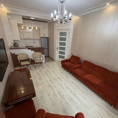 Аренда светлой, комфортной квартиры с балконом, 45 м², Батуми, Грузия