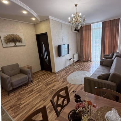 Vermietung einer hellen, komfortablen Wohnung mit Balkon, 55 m², Batumi, Georgien