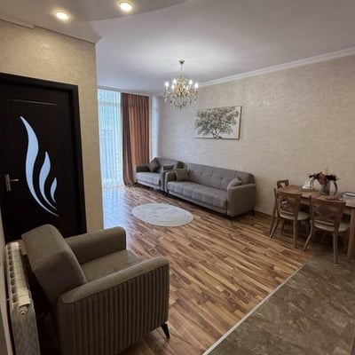 Vermietung einer hellen, komfortablen Wohnung mit Balkon, 55 m², Batumi, Georgien