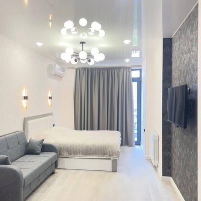 Alquiler de estudio acogedor y compacto con balcón, 35 m², Batumi, Georgia