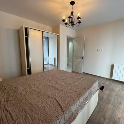 Alquiler de apartamento luminoso y amplio con balcón, Batumi, Georgia
