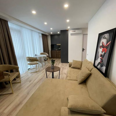 Alquiler de apartamento luminoso y amueblado, 62 m², Batumi, Georgia