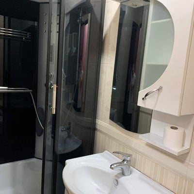 Location d'un appartement lumineux et spacieux, 65 m², Batoumi, Géorgie