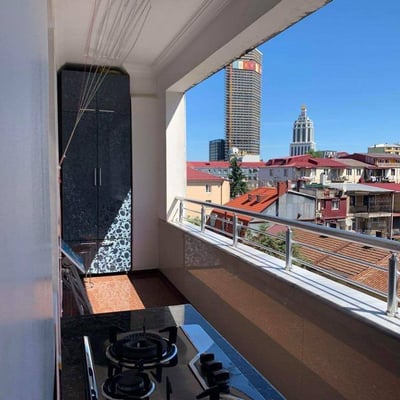 Location d'un appartement lumineux et spacieux, 65 m², Batoumi, Géorgie