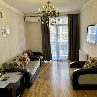 Vermietung einer hellen, komfortablen Wohnung, 52 m², Batumi, Georgien