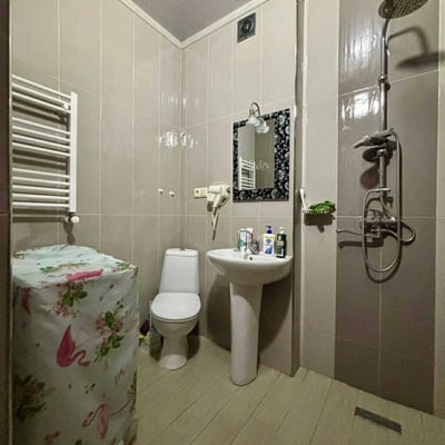 Vermietung einer hellen, komfortablen Wohnung, 52 m², Batumi, Georgien