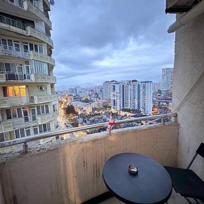 Location d'un appartement meublé et confortable, 45 m², Batoumi, Géorgie