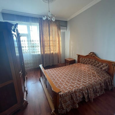 Alquiler de apartamento luminoso y amplio, 70 m², Batumi, Georgia