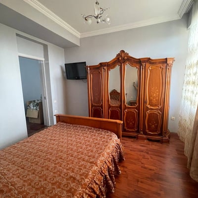 Alquiler de apartamento luminoso y amplio, 70 m², Batumi, Georgia