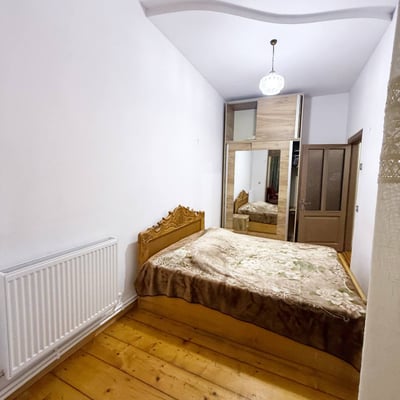 Vermietung einer geräumigen, komfortablen Wohnung, 90 m², Alt-Batumi, Batumi, Georgien