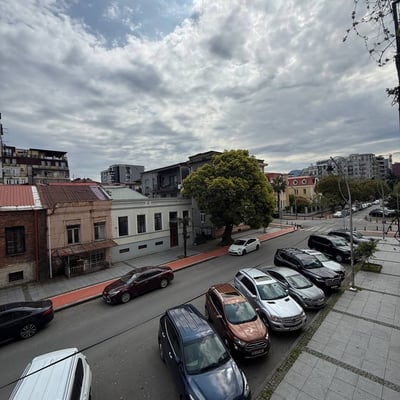 Vermietung einer geräumigen, komfortablen Wohnung, 90 m², Alt-Batumi, Batumi, Georgien