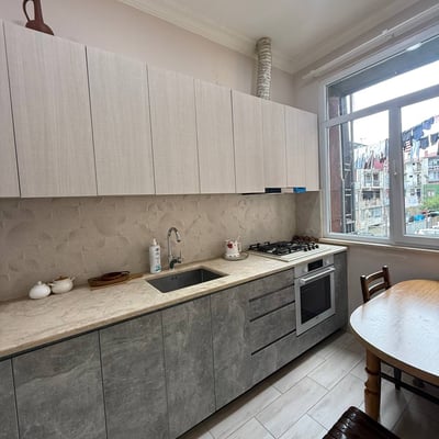 Vermietung einer geräumigen, komfortablen Wohnung, 90 m², Alt-Batumi, Batumi, Georgien