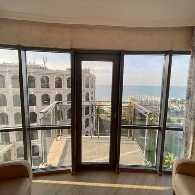 Vermietung einer modernen Wohnung mit Aussicht, 54 m², Orbi Panorama, Batumi, Georgien