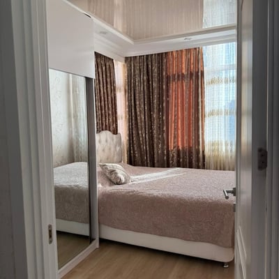 Appartement spacieux 85m² à louer près du stade, Batoumi, Géorgie