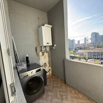 Appartement spacieux 85m² à louer près du stade, Batoumi, Géorgie