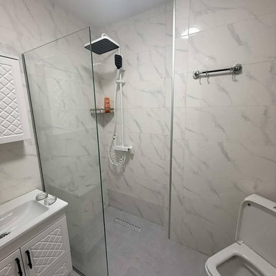 Helles Studio 30m² zur Miete in Meeresnähe, Batumi, Georgien