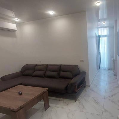Apartamento acogedor 50m² con balcón en alquiler, Batumi, Georgia