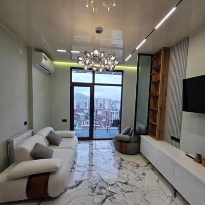 Cozy and spacious 3-bedroom apartment for rent, Batumi, Georgia