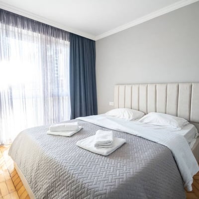 Apartamento luminoso 60m² en alquiler cerca del mar, Viejo Batumi, Georgia
