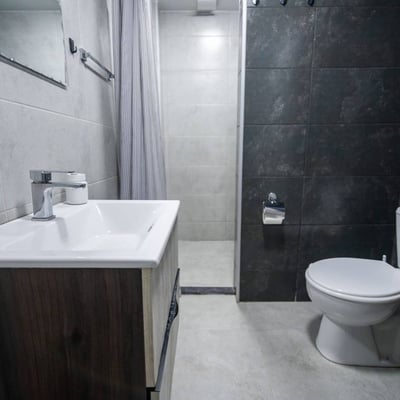 Helle Wohnung 60m² zur Miete in Meeresnähe, Alt-Batumi, Georgien