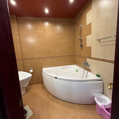 Apartamento espacioso 147m² en alquiler cerca del parque, Batumi, Georgia