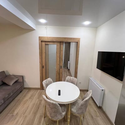 Apartamento luminoso 40m² con aparcamiento en alquiler, Batumi, Georgia